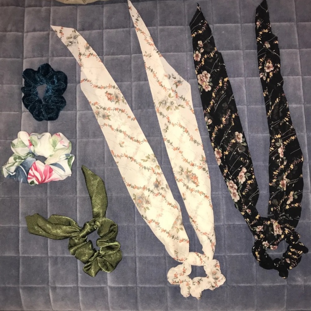 NWOT/NWT Hair accessories